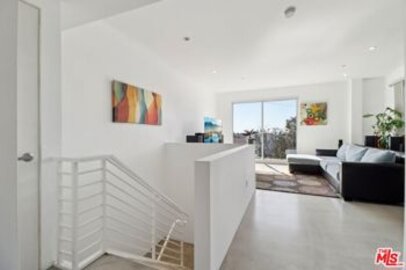 Lovely ExpoWestLA Condominium Located at 2400 Corinth Avenue #14 was Just Sold